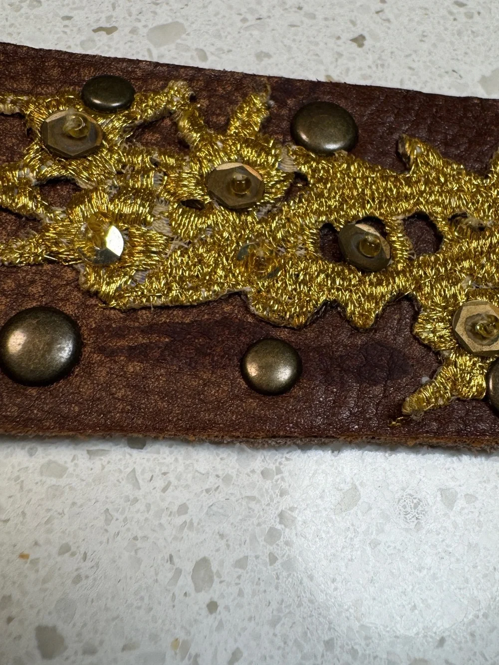 Betsey Johnson Gold Sequin Embroidery Studded Brown Leather Brass Rings Belt M